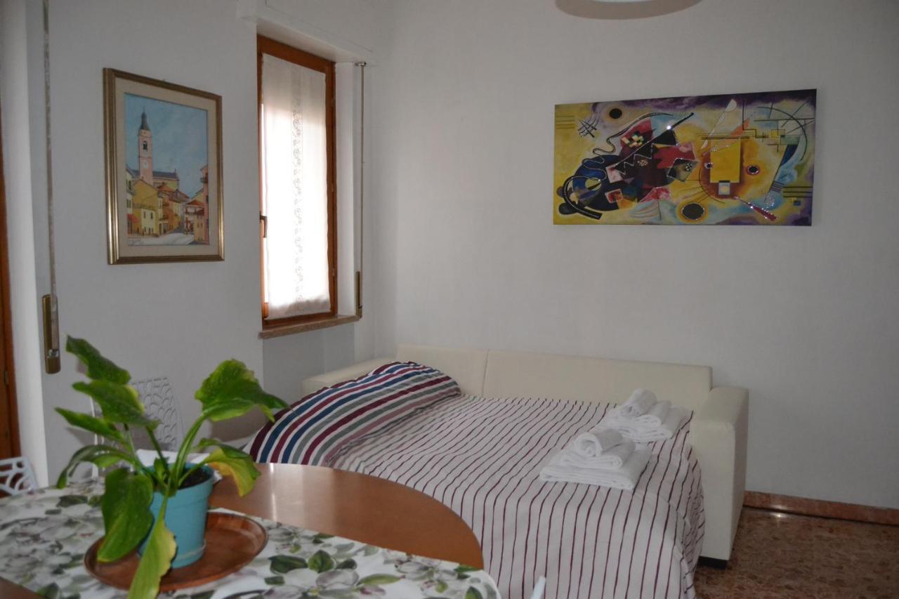 Da Fabio E Francesca - Holiday Apartment Werona Zewnętrze zdjęcie